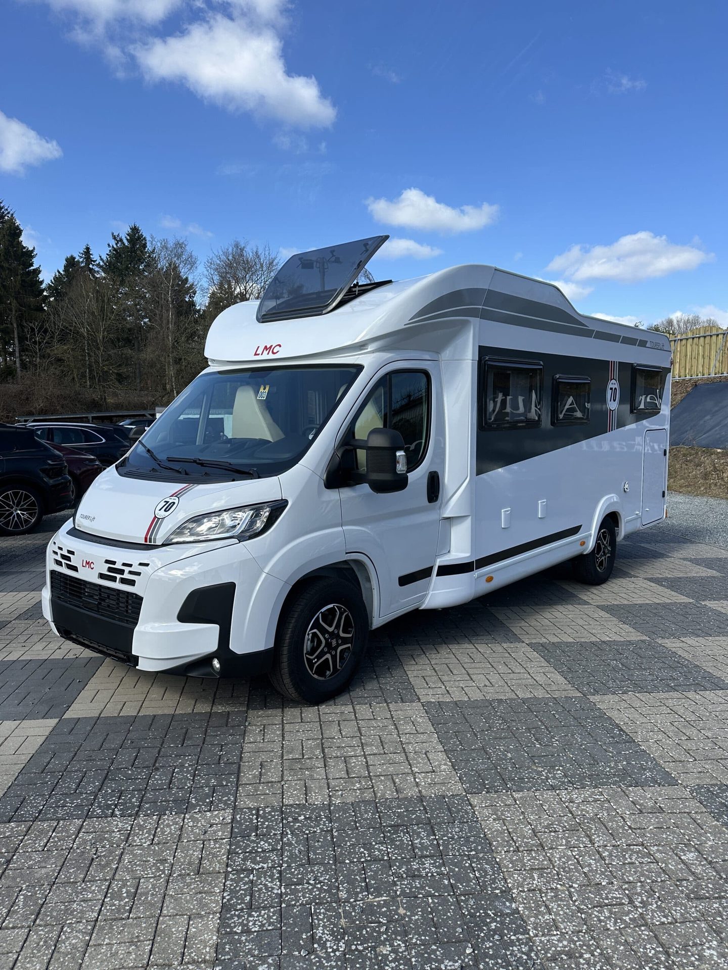 Lmc-Tourer-T-660-663-G-70-Jahre-Sondermodell TOURER T 660/663 – Bild 2