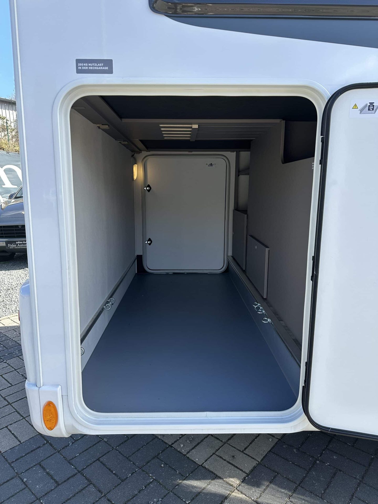 Lmc-Tourer-T-660-663-G-70-Jahre-Sondermodell TOURER T 660/663 – Bild 8